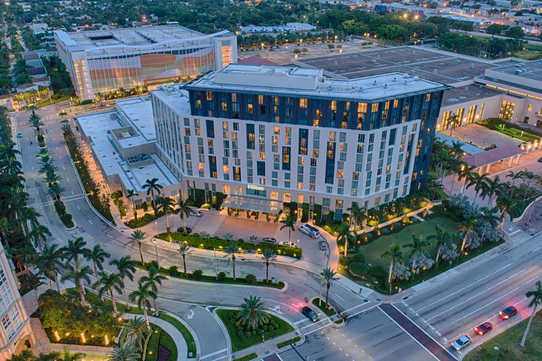 Aerial photo of Hilton West Palm beach