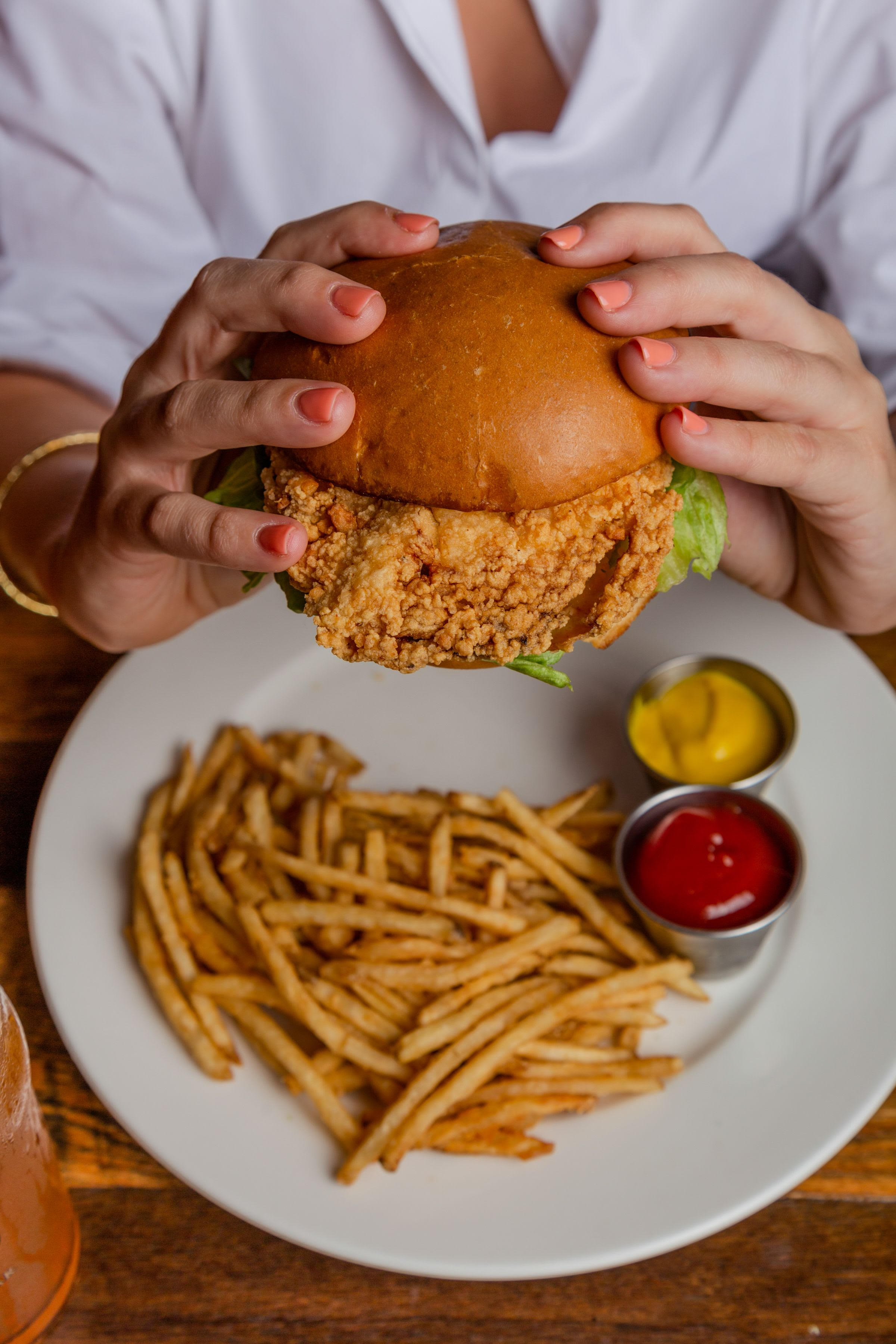 Crispy chicken sandwich