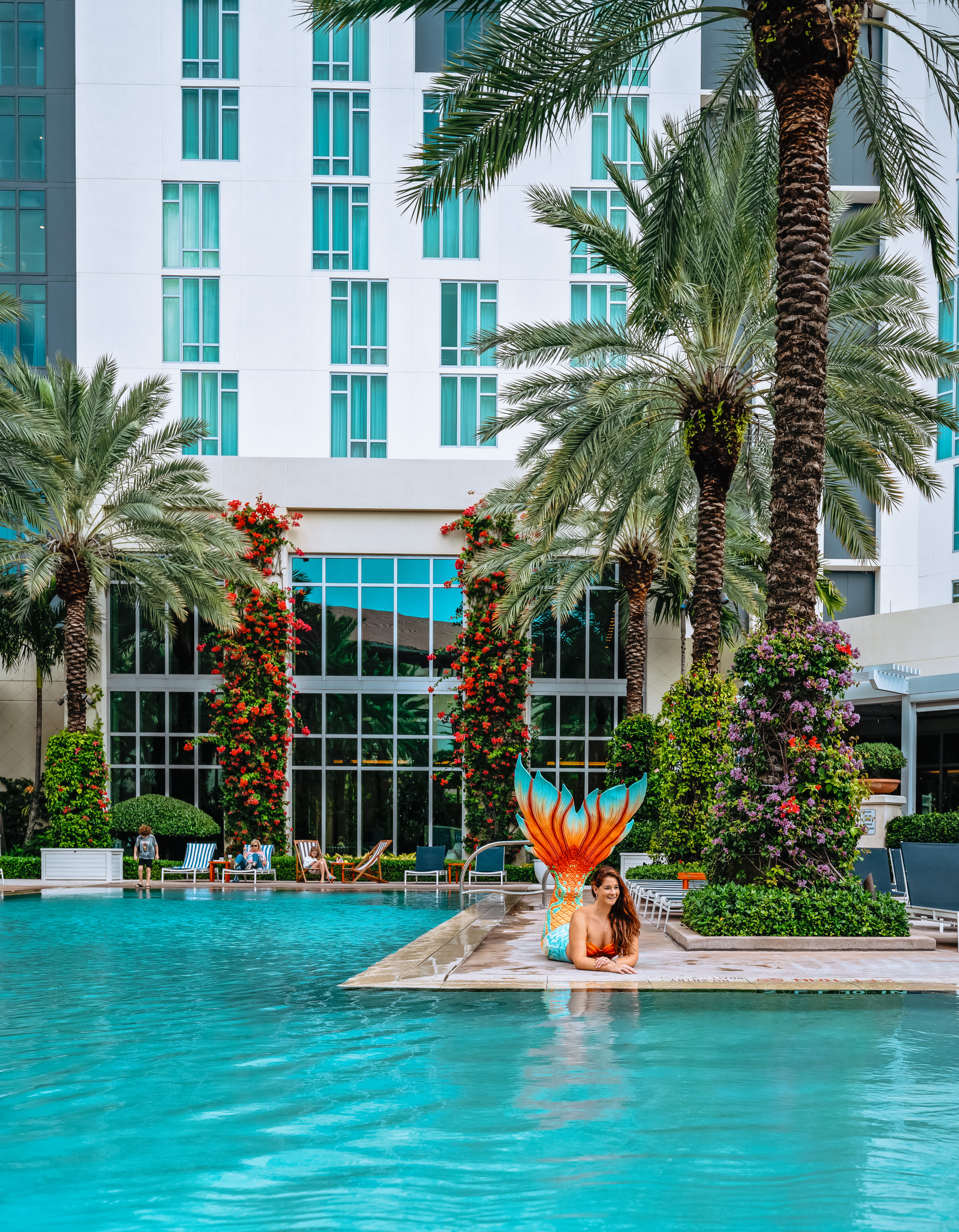 professional mermaid instructor in Hilton WPB pool