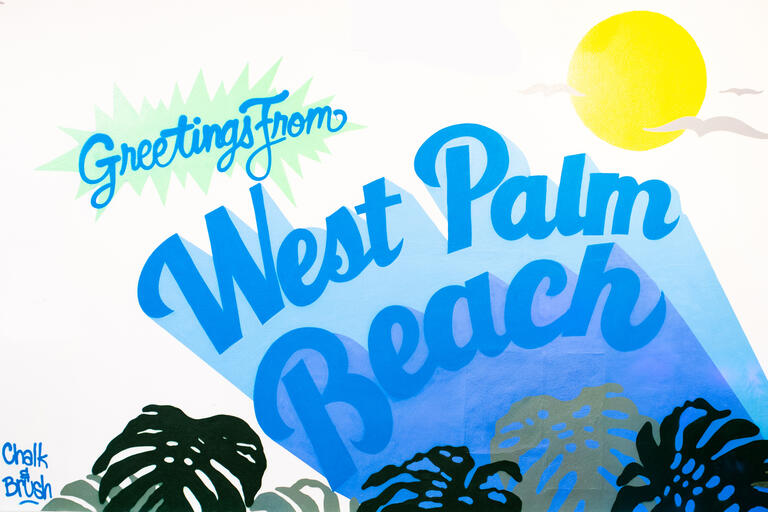 Art mural that says Greeting from West Palm Beach
