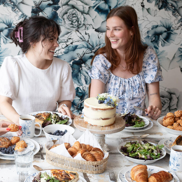 Maman girls at brunch